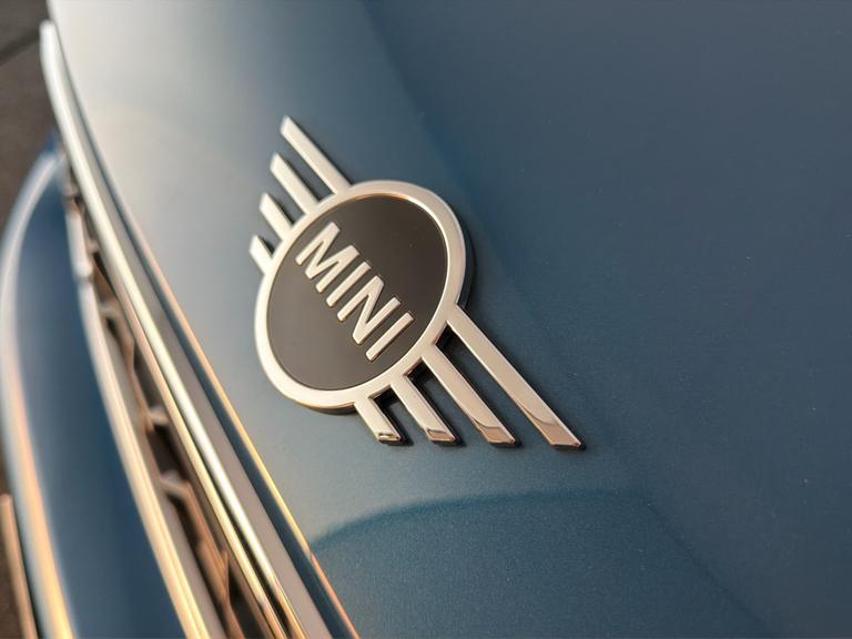 MINI COUNTRYMAN Photo bsapi-9540bff95eee95fcdaec5d4c2741ba7eed464b33.jpg