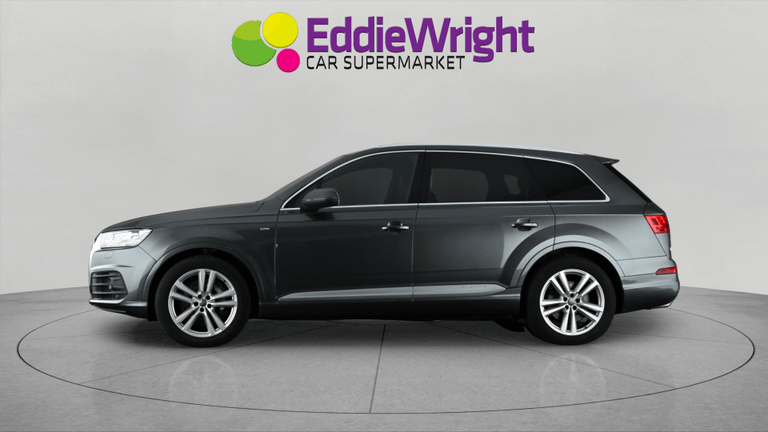 Audi Q7 Photo bsapi-95662e2625e1ad2e7427153dd62084c1fac8f6bf.jpg