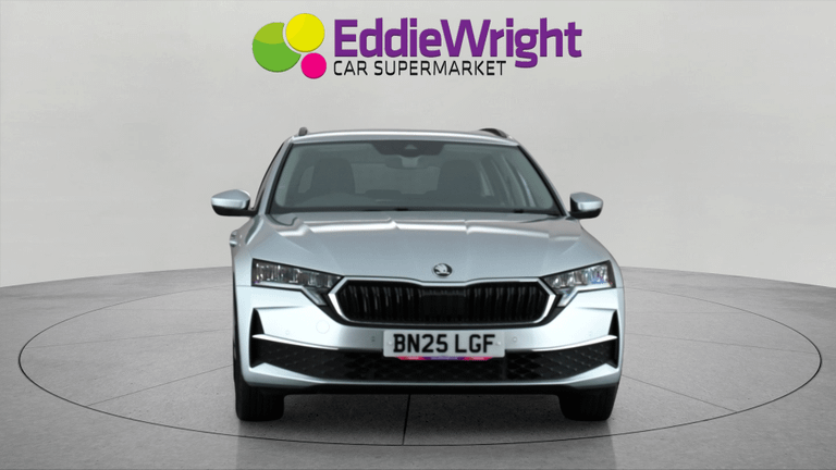 ŠKODA Octavia Photo bsapi-956b0994c109b6b4cf8609fd7e9a92c17eb51c52.jpg