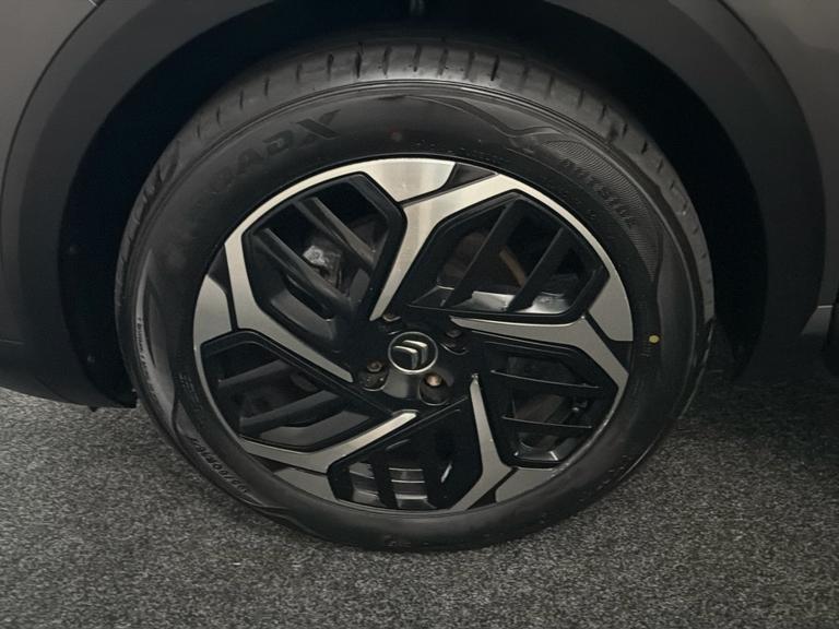 CITROEN C4 Photo bsapi-95becd36b964495af720f79e6dfd390018952437.jpg