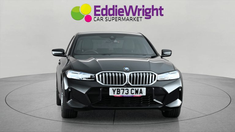 BMW 3 Series Photo bsapi-95e755bb75b098513bf5d9fa3429cb4d04b89fcc.jpg