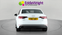 AUDI A4 Photo 5