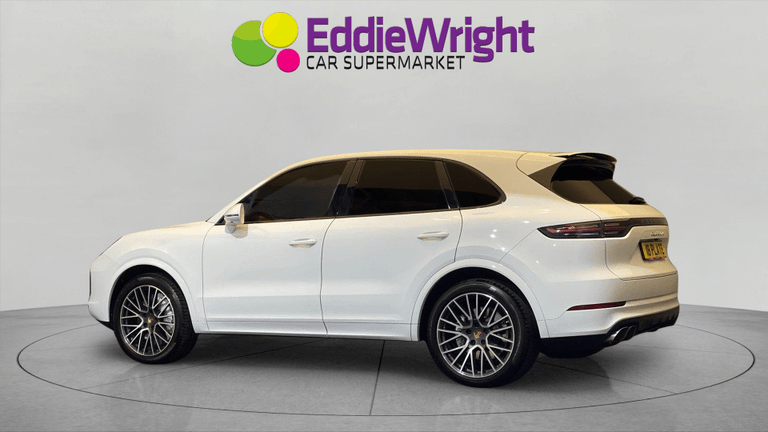 Porsche CAYENNE Photo bsapi-9647b8c12e2a7029982840fab64cdad432f6e8c0.jpg