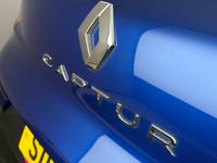 RENAULT Captur Photo 17
