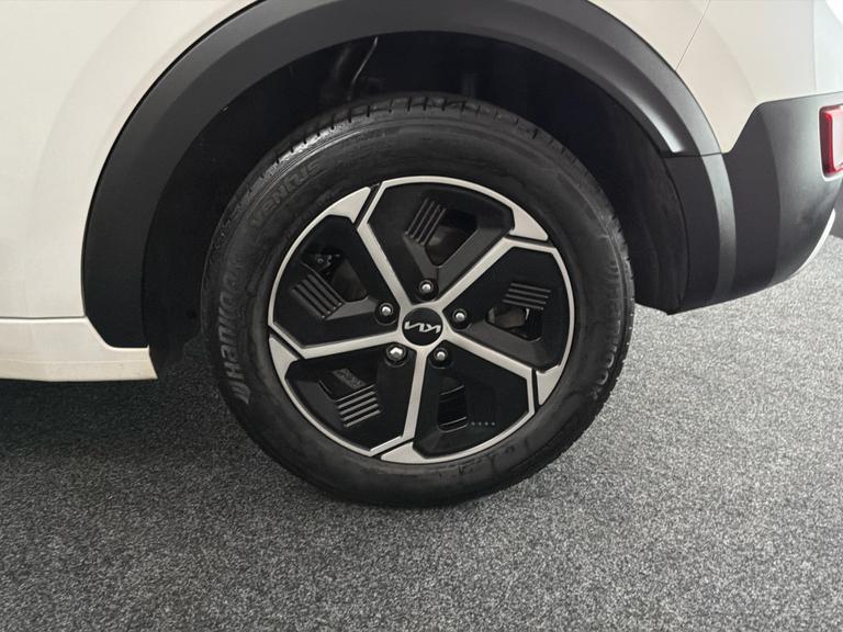 Kia NIRO Photo bsapi-9715fe5464d42869e2053aaf8447a74d131a96b1.jpg