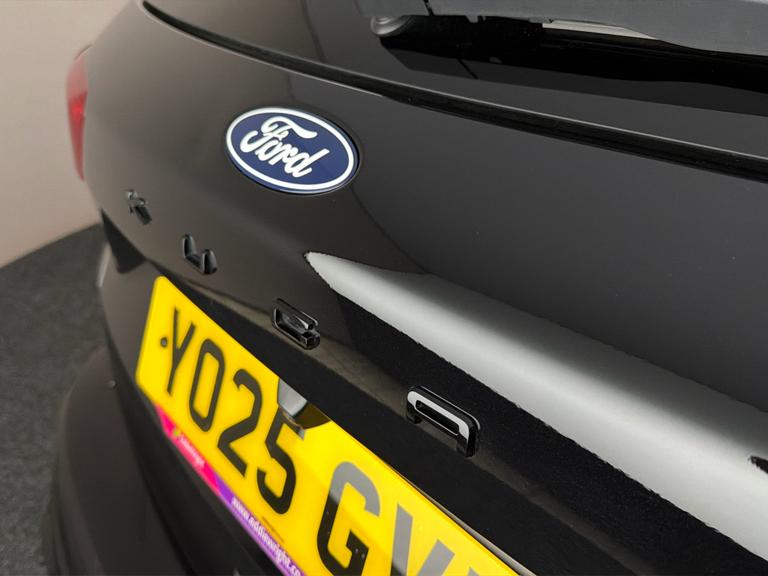 FORD Kuga Photo bsapi-978d12ba20d0c5c15002803f886522d7375975ca.jpg