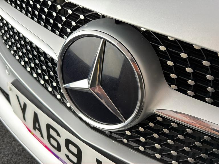 MERCEDES-BENZ C Class Photo bsapi-97b147c75973f6bf1ec8776bc6bb3f68cfb268e8.jpg