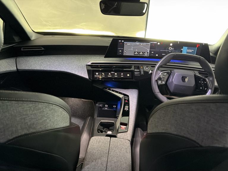 Peugeot 3008 Photo bsapi-9887307235b112e27fc3313193819a7422920073.jpg