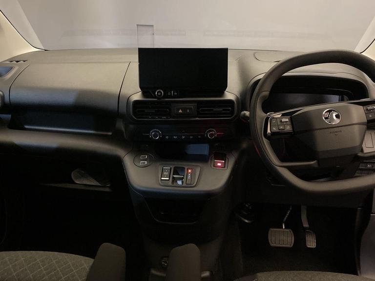 VAUXHALL COMBO LIFE ELECTRIC Photo bsapi-98a5a9de93c76fecbaaad7bdec5f4e4d1ccfa0a3.jpg