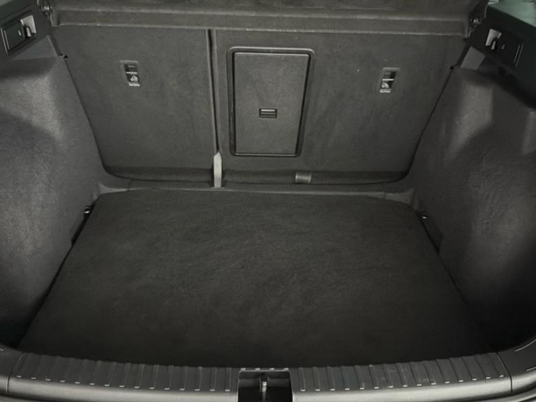 SEAT ATECA Photo bsapi-98e3efd2fe27144ccc5b573fe8952d62512d2bae.jpg