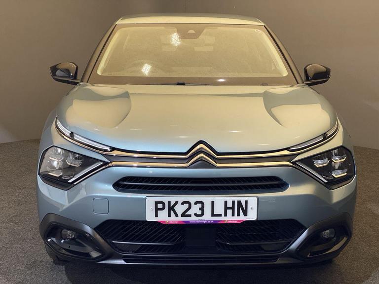 CITROEN C4 Photo bsapi-997bba94ce2386c09899b84322e8c162667bfeb3.jpg