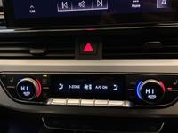 Audi A4 AVANT Photo 11