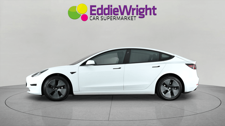 TESLA Model 3 Photo bsapi-9abf411ccfa8218c8f8d06f9a59b9a6526abc23d.jpg