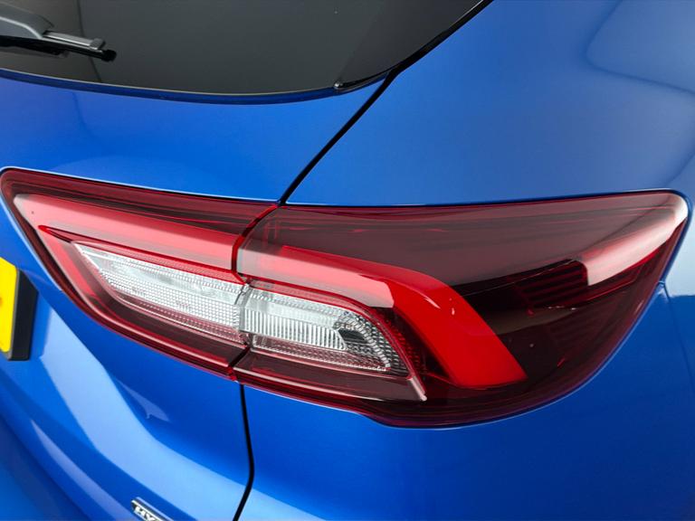FORD Kuga Photo bsapi-9b7cb668fb4e1afd723bc55d867ddb55c622c686.jpg