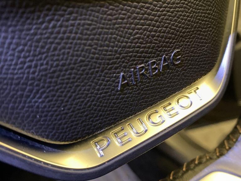 Peugeot 508 Photo bsapi-9c1e2dd6b052931432248ce2684021b78e7dc5ce.jpg