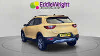 Kia STONIC Photo 1