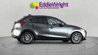 MAZDA Mazda2 Photo 7