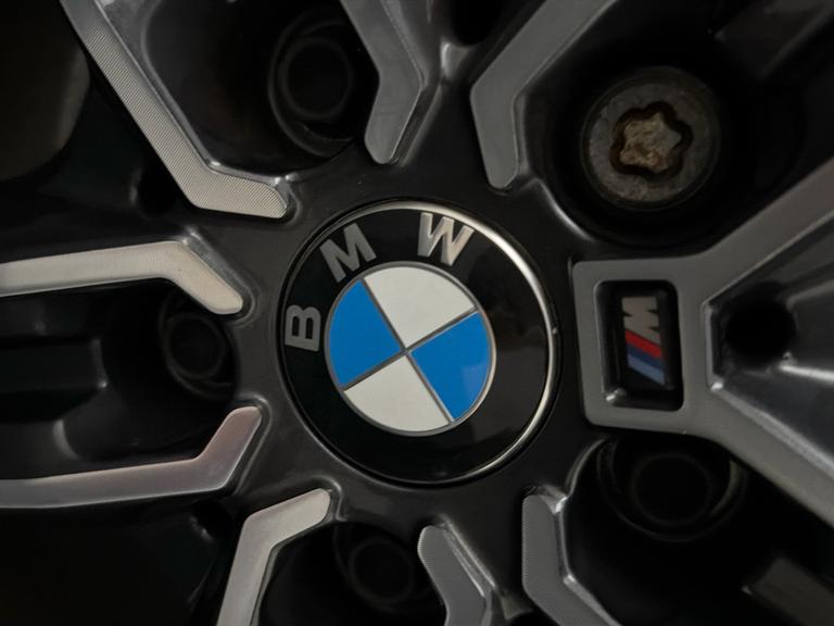 BMW 1 Series Photo bsapi-9ceba228ebbfbf1e69933fe33ab0845150f273c0.jpg