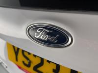 Ford FIESTA Photo 18