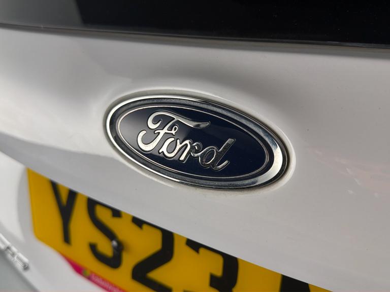 Ford FIESTA Photo bsapi-9d257fc67dc7692dfb85256e085a9ccbd9c95e3d.jpg