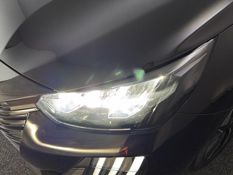 PEUGEOT 208 Photo bsapi-9d284d4749cc1e32738b1b665bd9f3420560d340.jpg