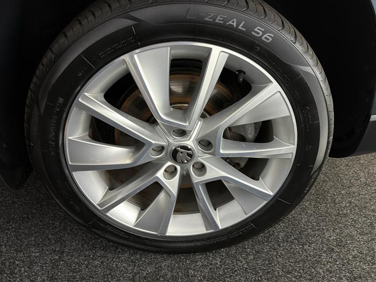 ŠKODA Karoq Photo bsapi-9d6e259964cb3fb99d51a2107b7715db64557283.jpg