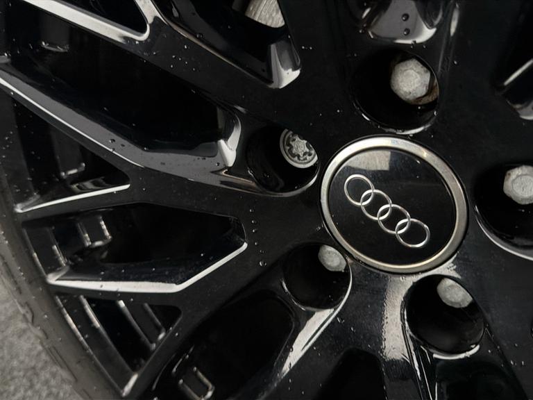 Audi Q3 Photo bsapi-9d8c384d9cac2b9bc3b4d5a8c2f2096711352b31.jpg