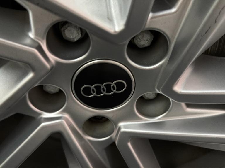 Audi Q7 Photo bsapi-9d9395ac538f747a8251c39dd3125125ad01f4cd.jpg