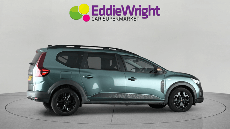 DACIA Jogger Photo bsapi-9dd5bd1d654630997e1cc734cc31e782a953ee50.jpg