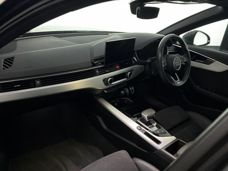 AUDI A4 Photo bsapi-9e5f572892a60358fe203982a6fa1f264dbc20ee.jpg