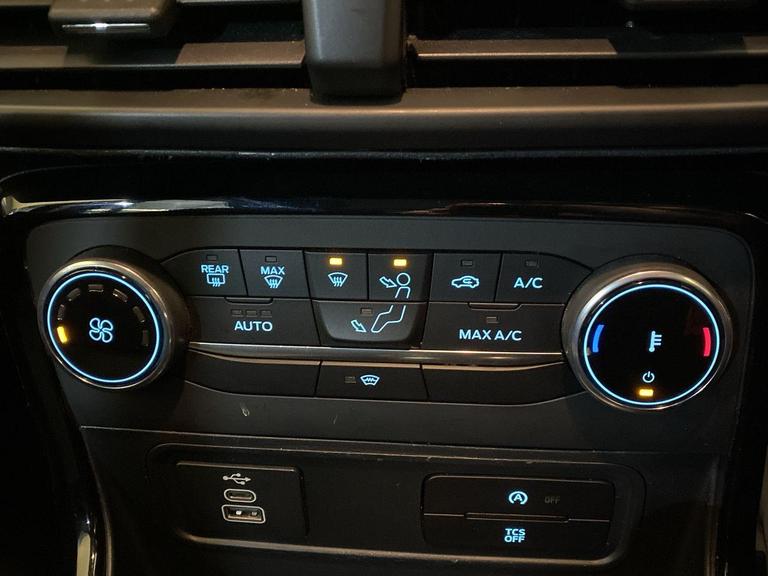 FORD ECOSPORT Photo bsapi-9ef155919f5f4a07ca33b9c9ef946b3d31825bb8.jpg