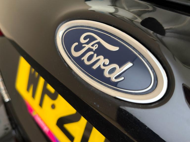 FORD Fiesta Photo bsapi-a0601b3039ddce41dbb682fe966df2cbd2093075.jpg
