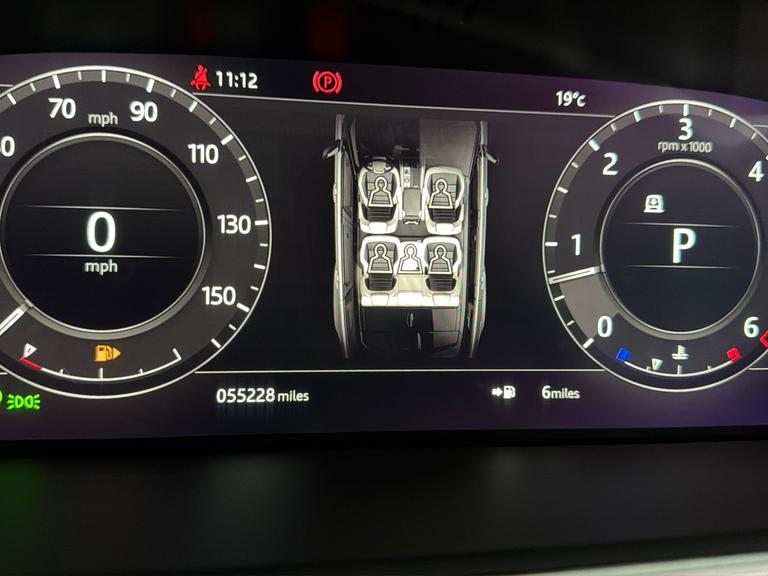 LAND ROVER RANGE ROVER SPORT Photo bsapi-a147e491bc54597739dc543f1906afbd5cc7c57c.jpg