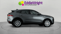 JAGUAR E-PACE Photo 7