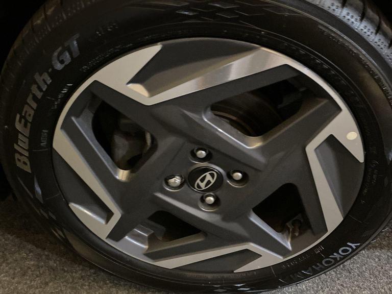 Hyundai BAYON Photo bsapi-a222810a61443c314ebd9b4d29efe173b4d6aad7.jpg