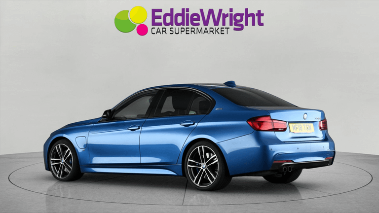 BMW 3 Series Photo bsapi-a24d9fa9b90f13132fa1e42fce100bc2e530b843.jpg