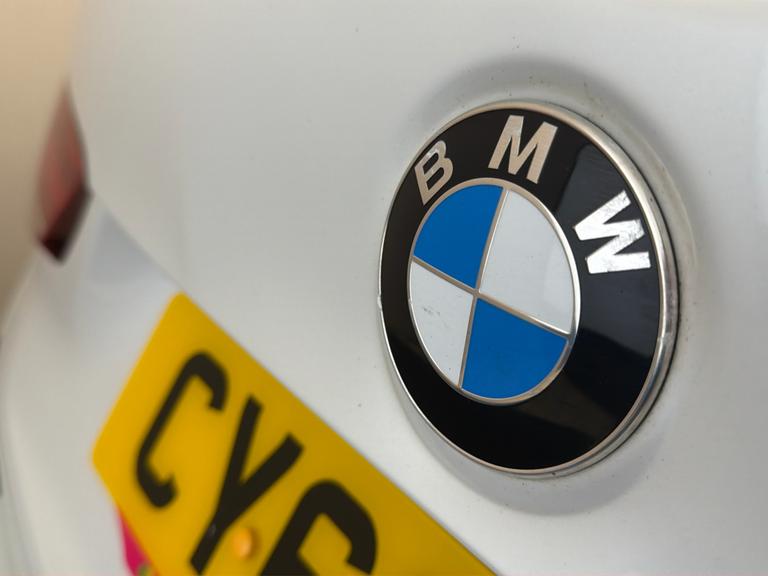 BMW X1 Photo bsapi-a3078db2e323b0fd85c4fc74756e6a3a00da6d4c.jpg