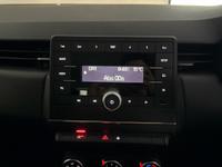 RENAULT Clio Photo 15