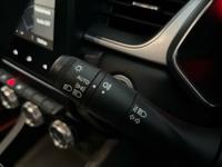 RENAULT CAPTUR Photo 32