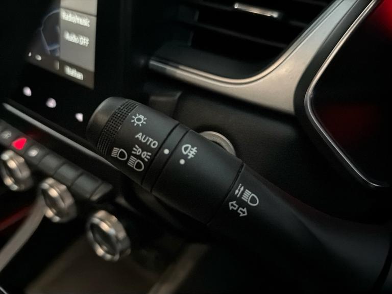 RENAULT CAPTUR Photo bsapi-a4189a3f425acf3d5cbd50c9ea137efbe131a534.jpg