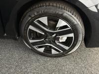 PEUGEOT 208 Photo 14