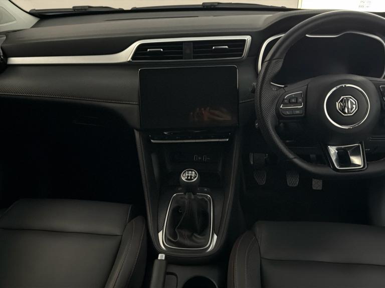 MG Mg Zs Photo bsapi-a45b4b81d9a4ae3a07f6faed4410b880e883f64f.jpg