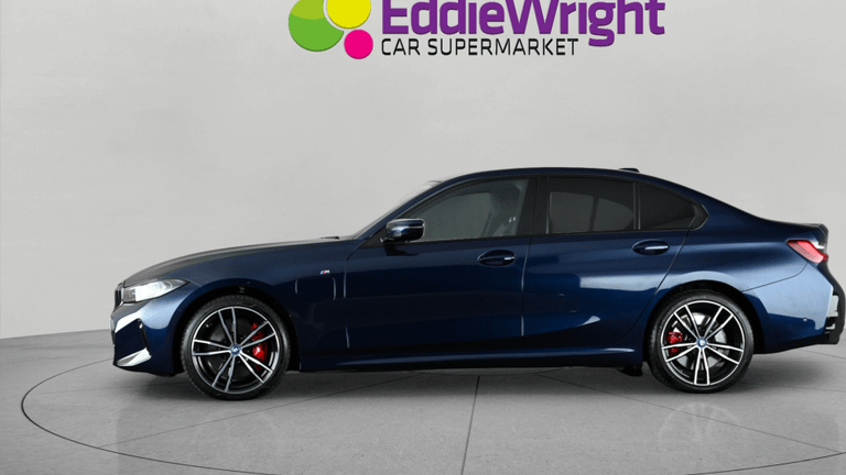 BMW 3 Series Photo bsapi-a467a8196690cc54679a7e3bebffd14090dafdd5.jpg