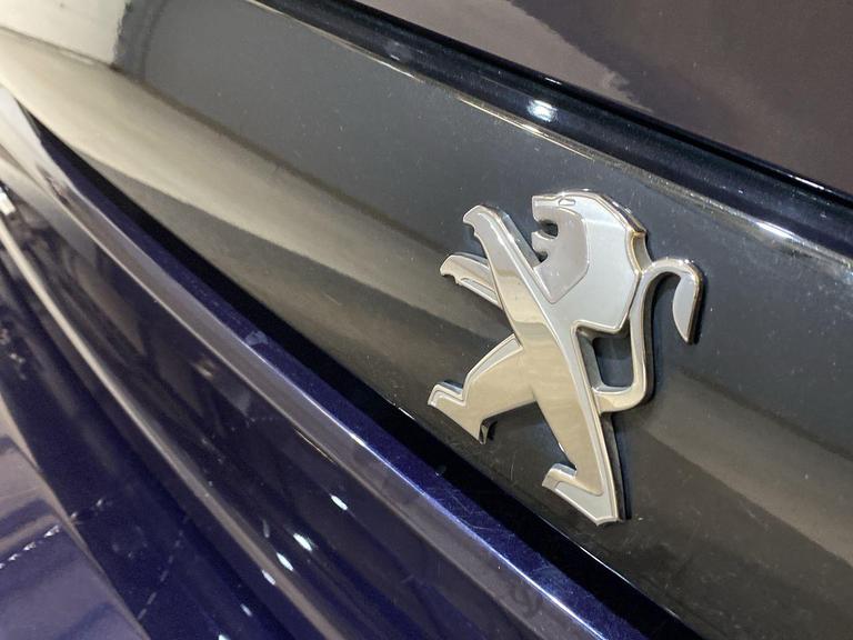 Peugeot 508 Photo bsapi-a505d497e0c8373d06b3cb1ca1b31877d1ccc792.jpg