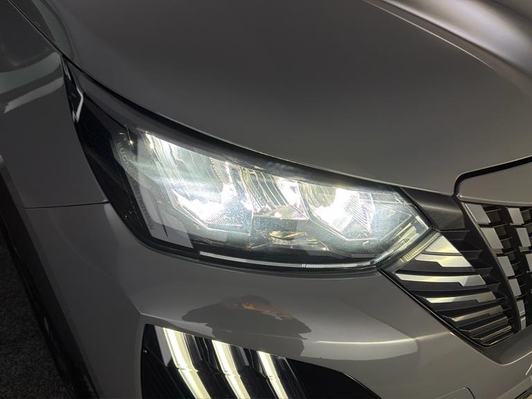 PEUGEOT 2008 Photo bsapi-a5d34d8726b60419dac634baea5fcea48468f883.jpg