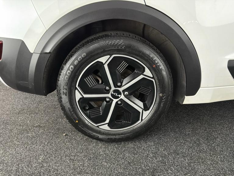 Kia NIRO Photo bsapi-a62f96116068cf58a6f27f3593f87a59aec51068.jpg