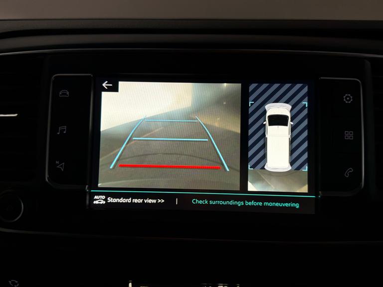 Citroen Spacetourer Photo bsapi-a73b7923a7327d8dd072f4b022fcb81c9551c0d3.jpg