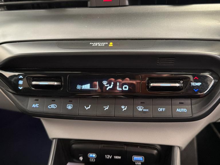 HYUNDAI BAYON Photo bsapi-a73d5c72c48425ed69b5cfb9c13071e5adf58232.jpg