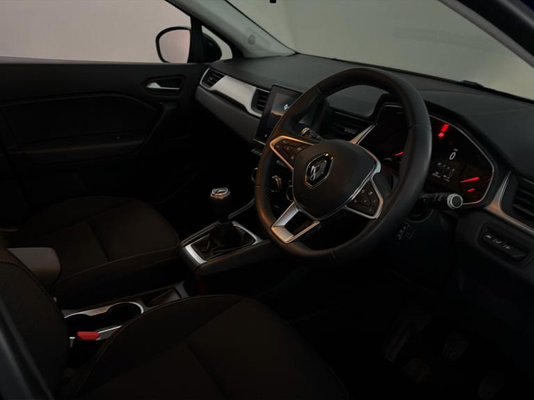 RENAULT Captur Photo bsapi-a77bf19d22fdfe1780c40cc0cea718b887bb1680.jpg
