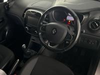 RENAULT Captur Photo 9